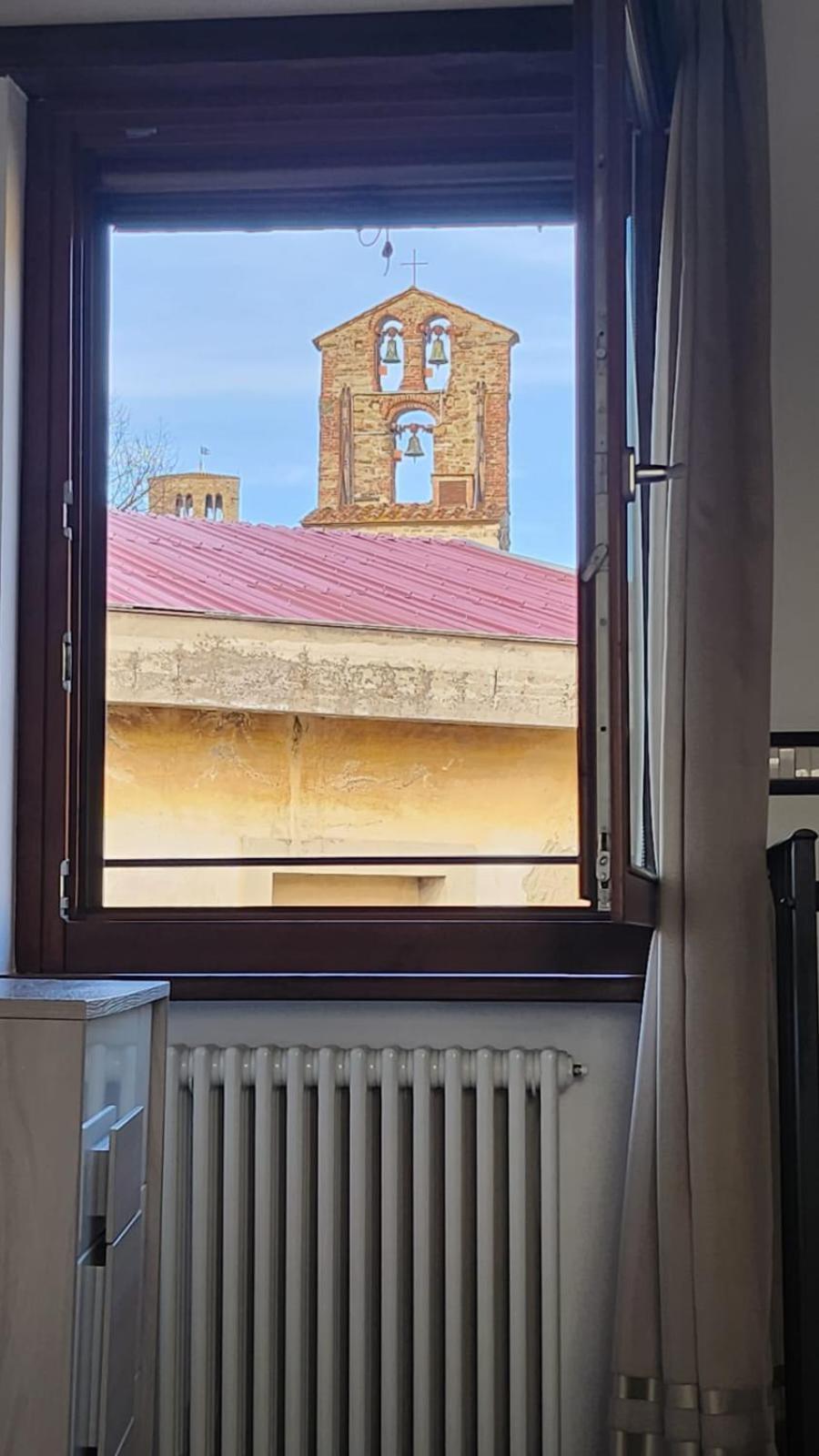La Finestra D'Arezzo Apartment Bagian luar foto