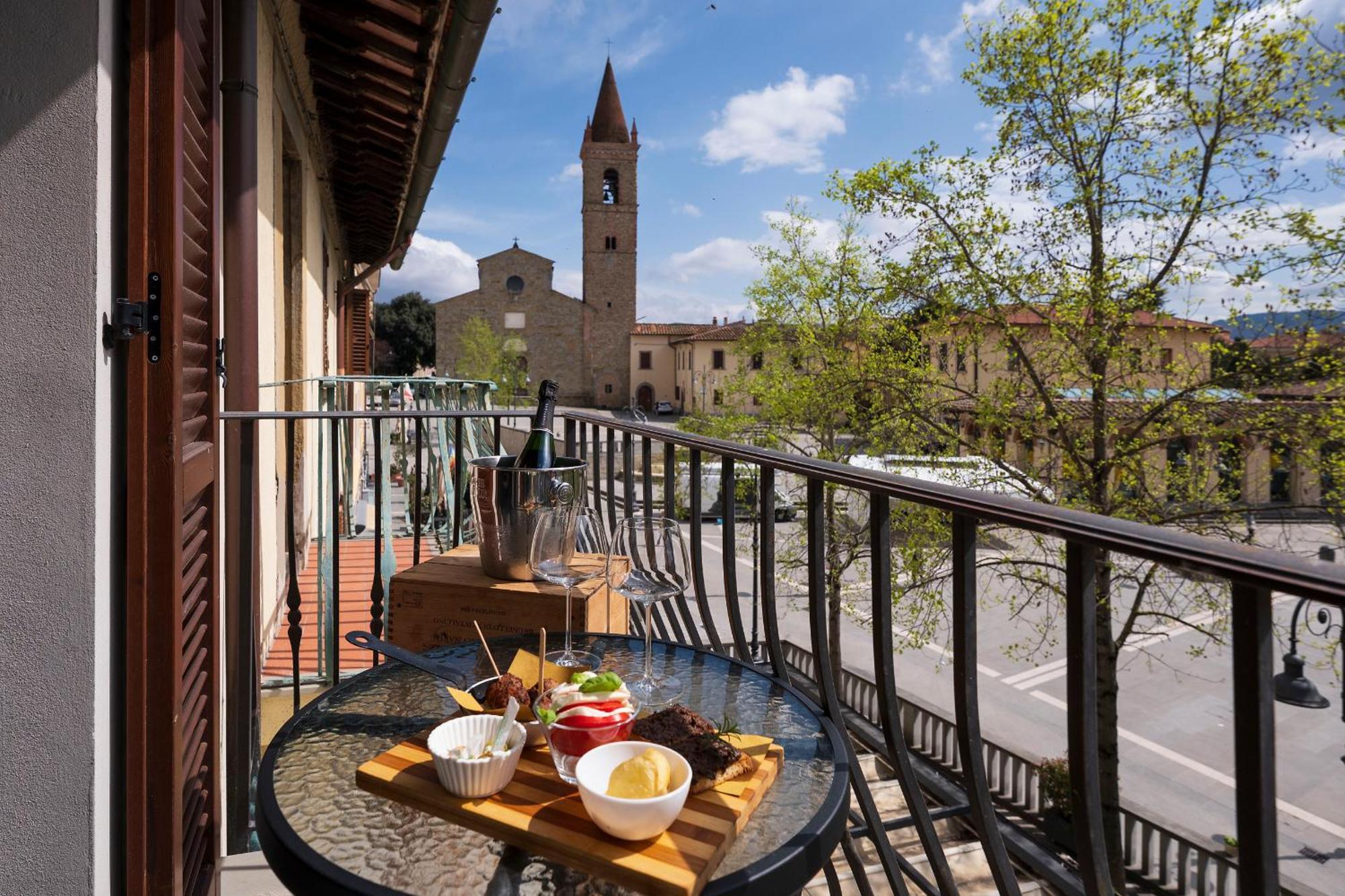 La Finestra D'Arezzo Apartment Bagian luar foto